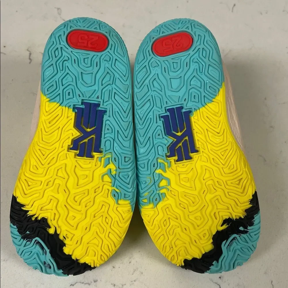 2021 Nike Kyrie 7 TD '1 World 1 People' CT4980 700 Size 8C Yellow Strike